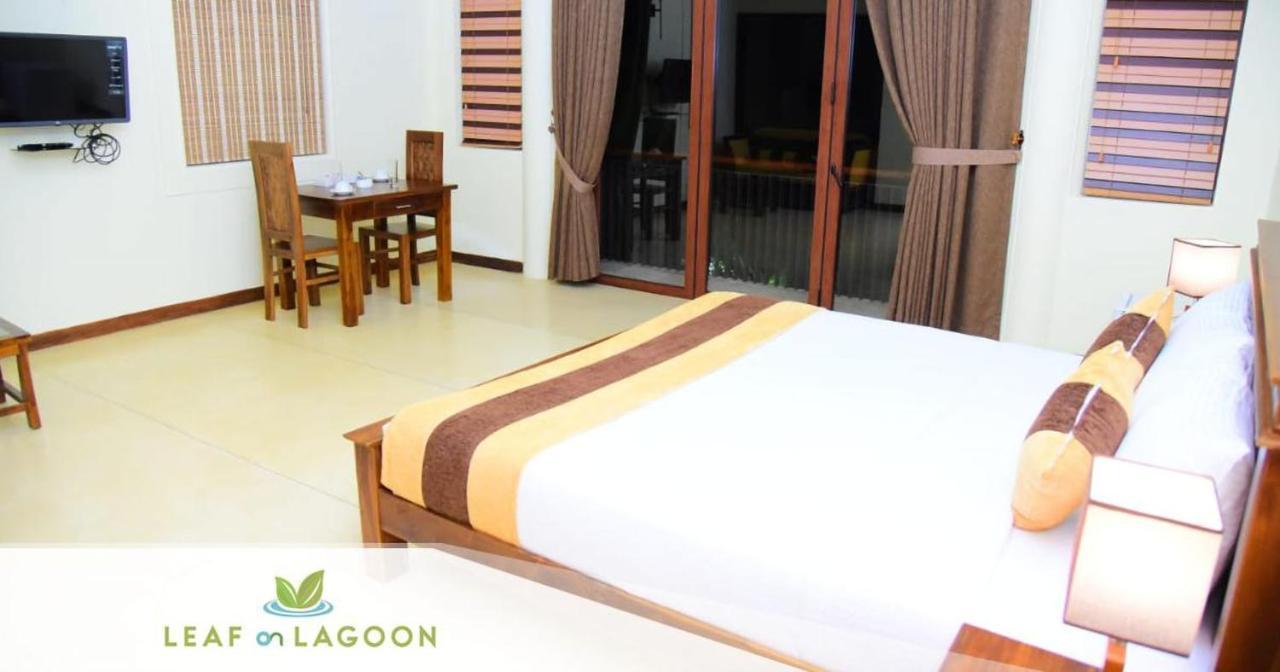 Hotel Leaf On Lagoon Katunayaka Bagian luar foto